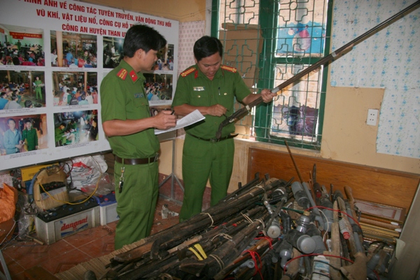 Đẩy mạnh giáo dục pháp luật cho đồng bào dân tộc thiểu số ảnh 2